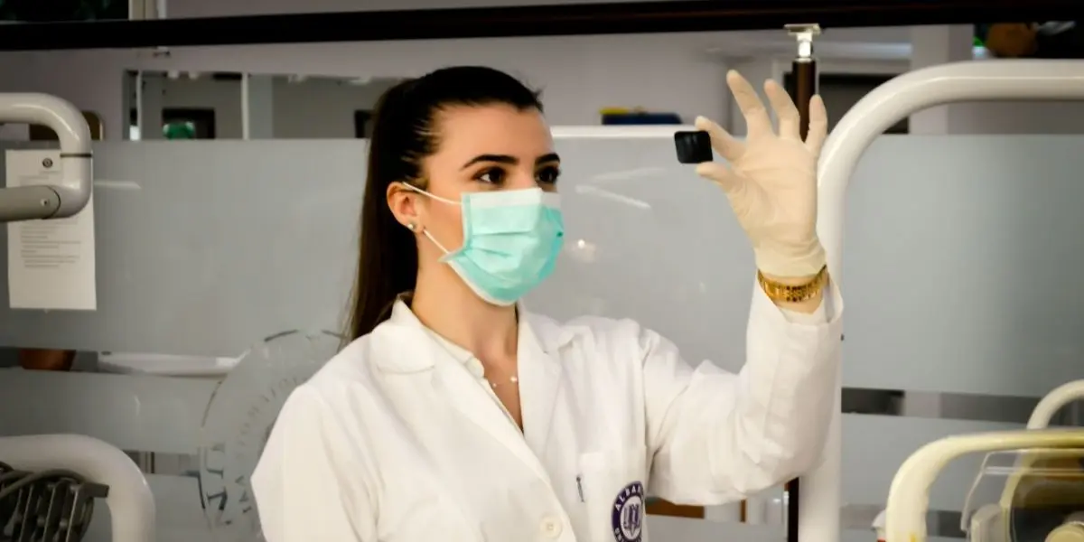 Is a Dental Assistant Career Right for You? Key Qualities to Consider